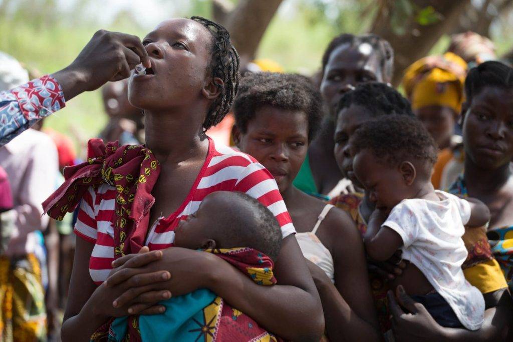 ONU é Forçada A Admitir Que Vacina Financiada Por Gates Está Causando Surto De Pólio Na África