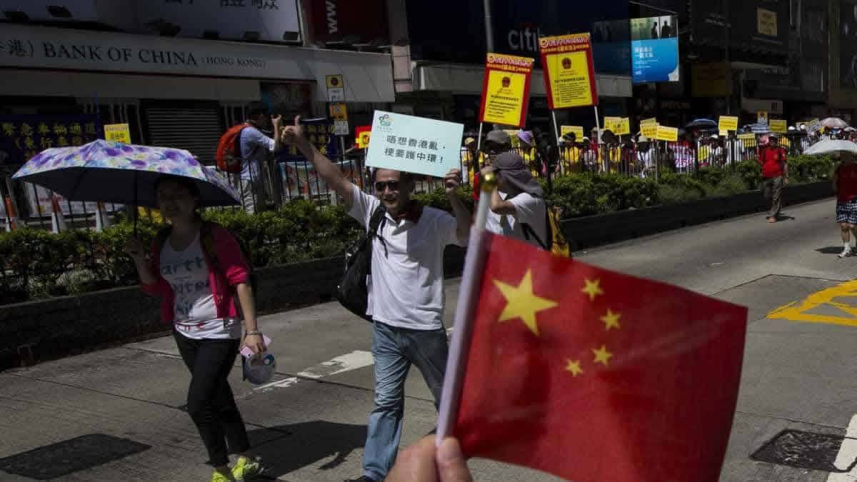 China Ameaça Deter Americanos Como Tática De 'diplomacia De Reféns'