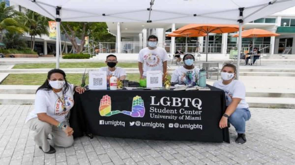 A Universidade De Miami Abre Um Novo Campus 'para Estudantes LGBTQIA +'
