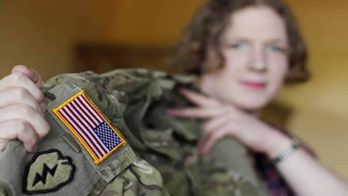 Militares Dos EUA Devem Priorizar Lésbicas, Gays, Bissexuais, Transgêneros, Queer E Pessoas Intersex Em Suas Tomadas De Decisão