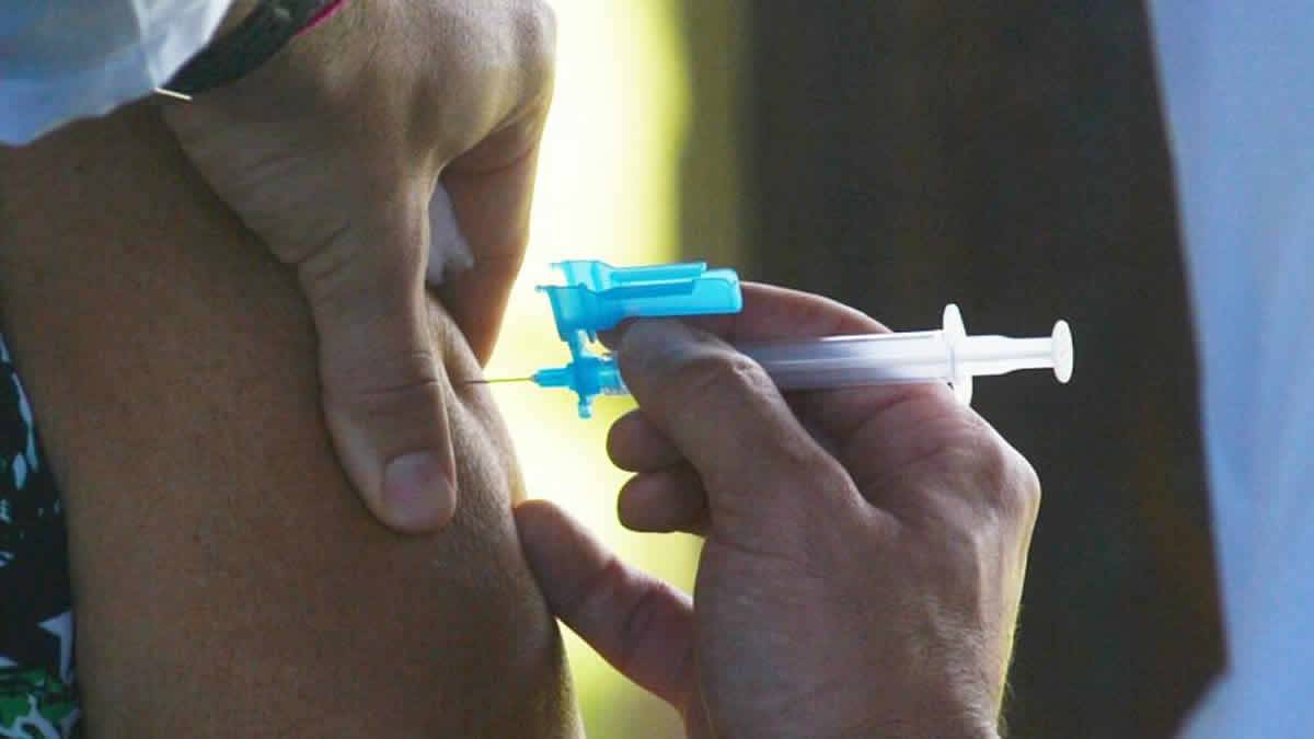 O Estudo Sugere Que Aqueles Que Tiveram COVID 19 Podem Precisar Apenas De Uma Dose De Vacina