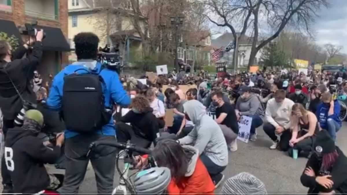 Protesto Cancelado Porque O Criminoso Morto Era Branco