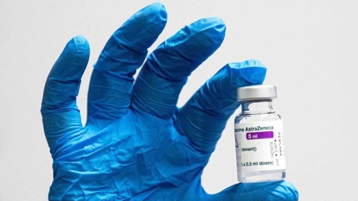 Comitê Britânico Sugere Vacina Da AstraZeneca Só Para Maiores De 40