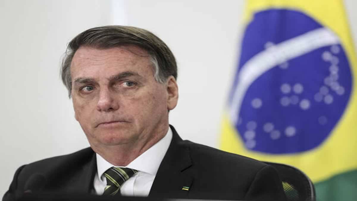 Em Ato Falho , Renata Chama Bolsonaro De Ex Presidente