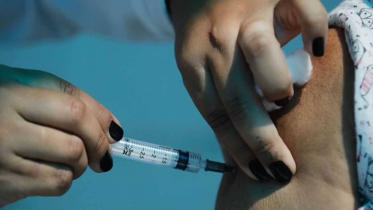 Idosa Recebe Vacina Contra Gripe Em Vez De 2ª Dose Da CoronaVac