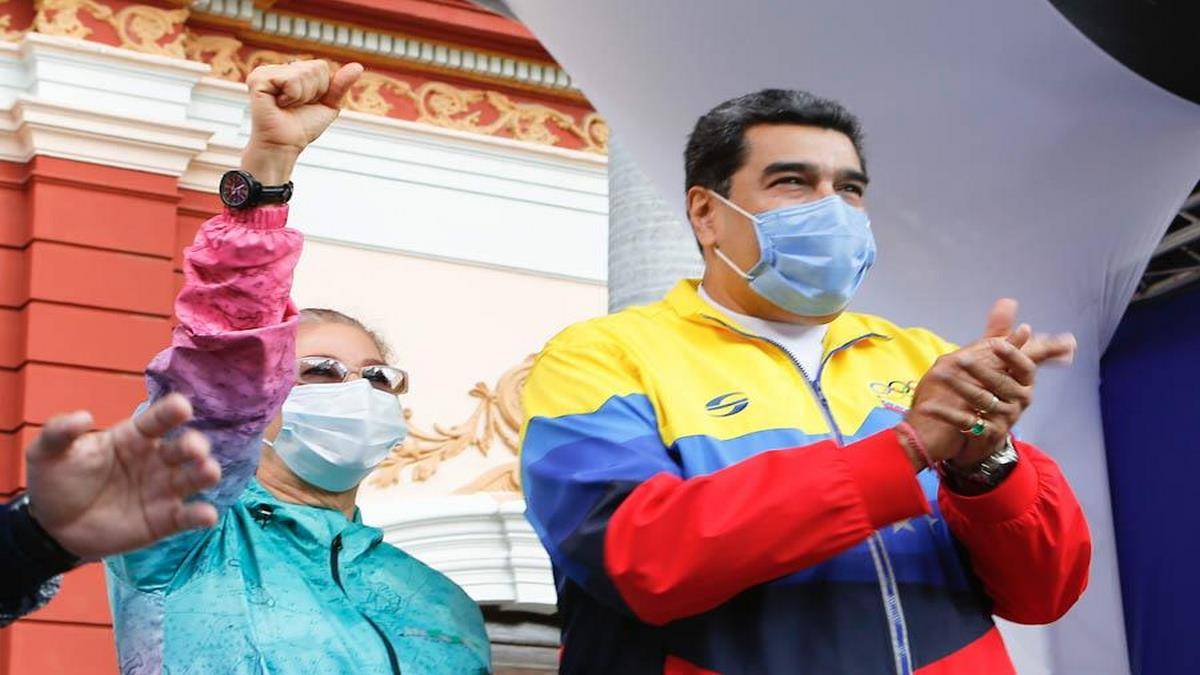 Com Povo Faminto, Maduro Gasta R$ 300 Mil Com Cantor Em Festa