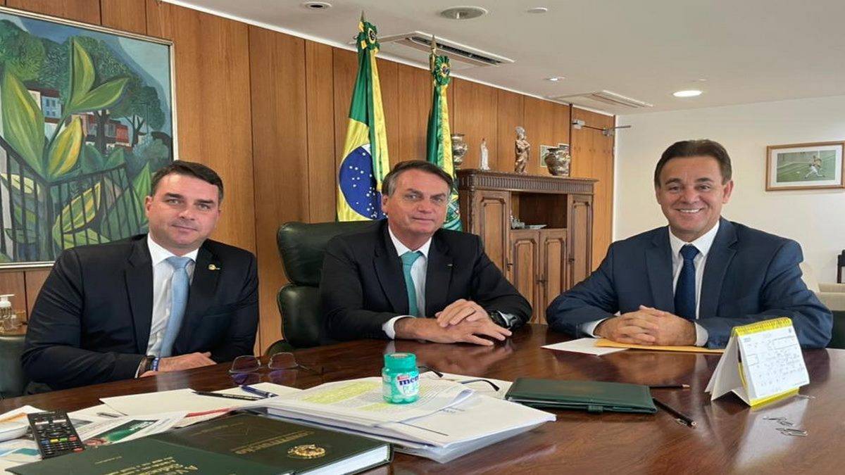 Fachin Nega Ação Contra Filiação De Bolsonaros Ao Patriota