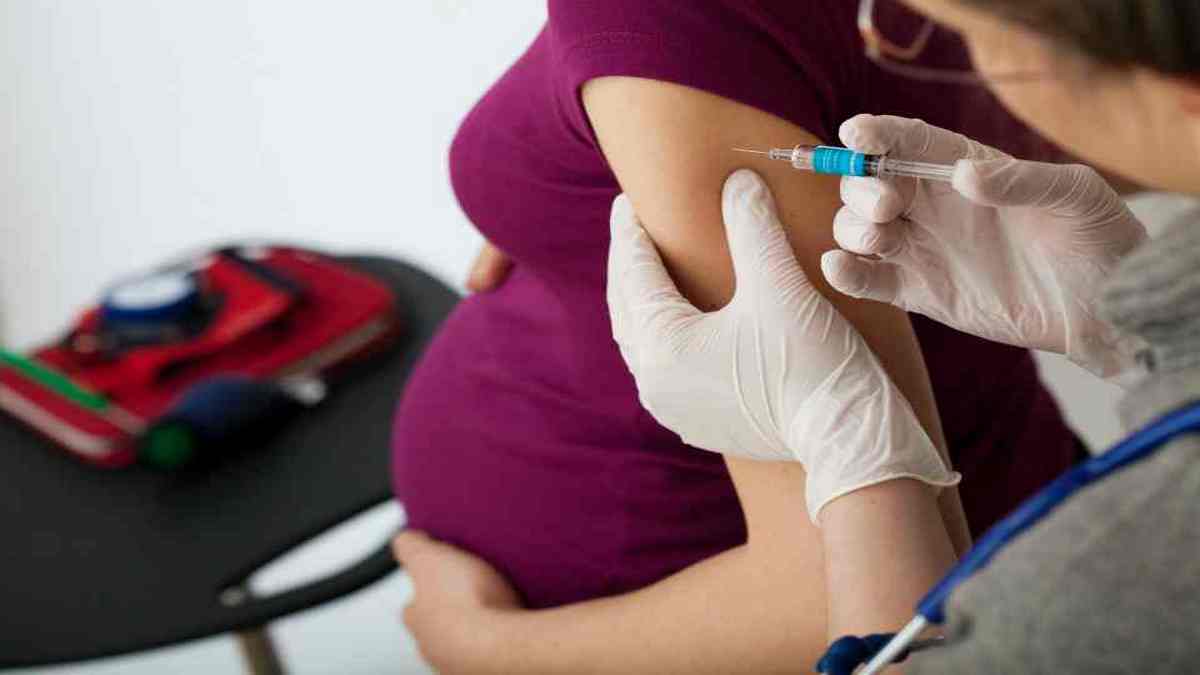 Anvisa Propõe Suspensão Das Vacinas Janssen E AstraZeneca Em Grávidas