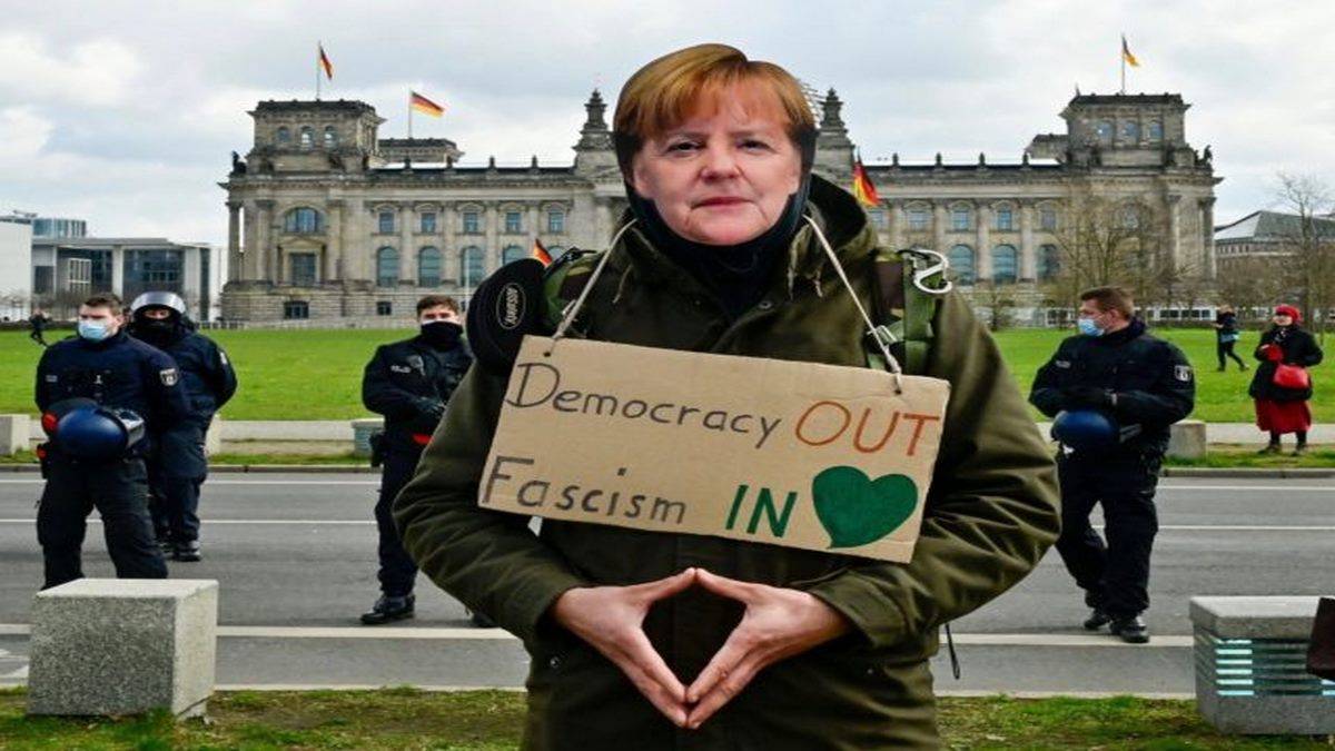 Berlim Proíbe Protestos Contra O Bloqueio Apesar De Permitir A Parada Do Orgulho LGBT Apoiada Por Biden