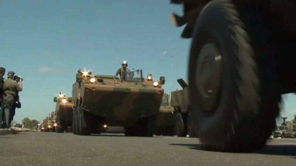Bolsonaro Participará De Desfile De Tanques De Guerra Em Brasília