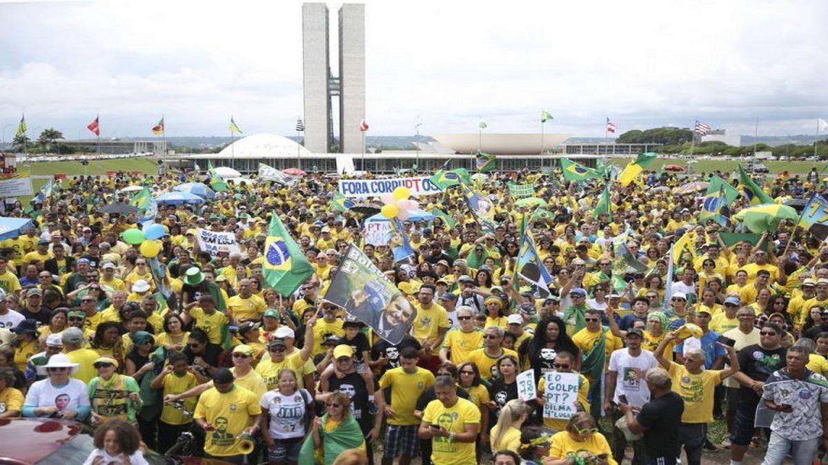 Manifestações Em Brasília
