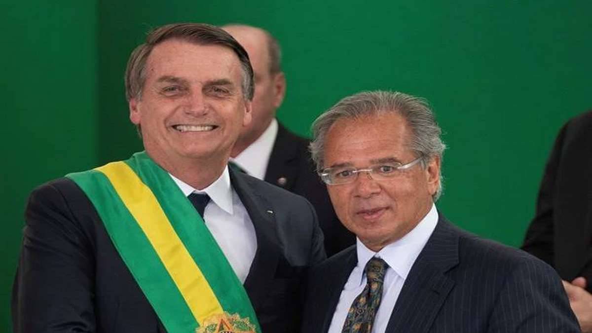 O Presidente Jair Bolsonaro E O Ministro Da Economia, Paulo Guedes