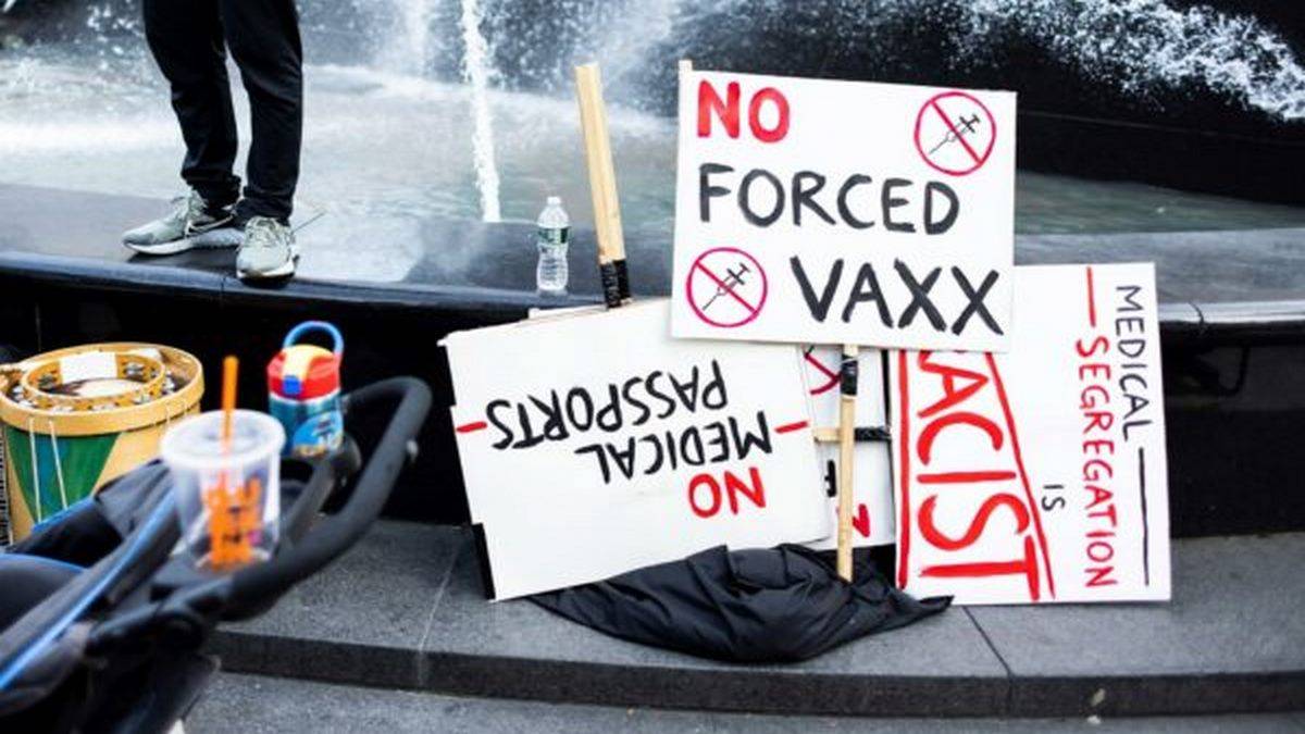 Protesto Contra A Vacinação Obrigatória Em Nova Iorque