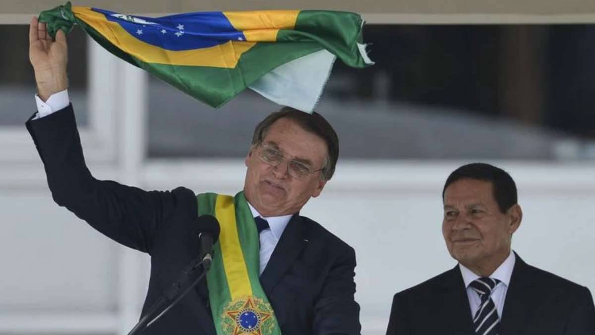 Presidente Jair Bolsonaro E O Vice Presidente Hamilton Mourão