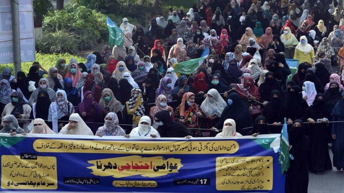 Protesto No Paquistão Contra Estupro Coletivo