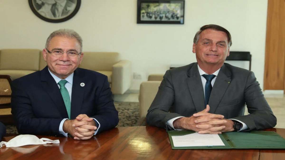 Ministro Da Saúde, Marcelo Queiroga, Ao Lado Do Presidente Jair Bolsonaro