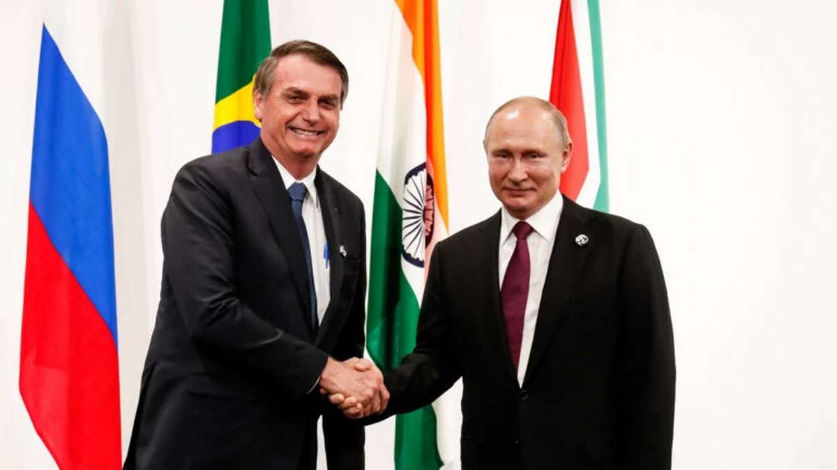 Presidente Jair Bolsonaro Ao Lado Do Presidente Da Rússia, Vladimir Putin
