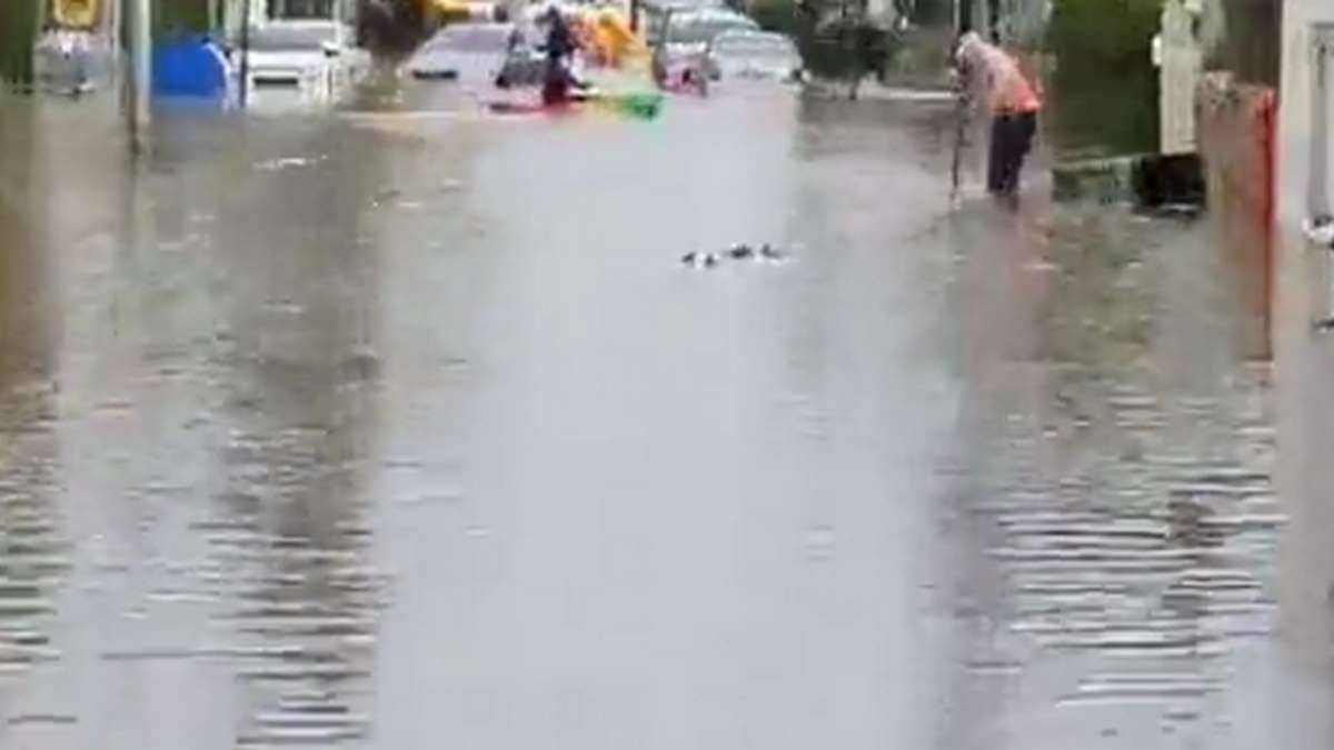 Israel Atingido Por Grandes Inundações