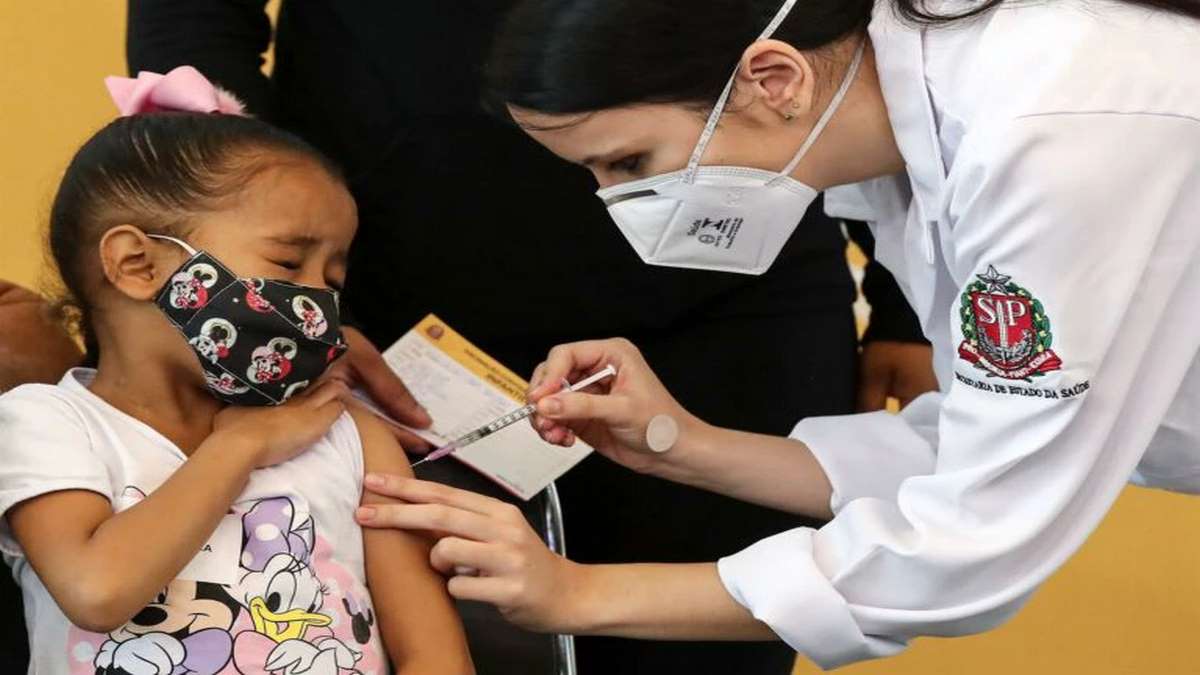 Vacinação Infantil Começou Em São Paulo Foto EFE Sebastiao Moreira