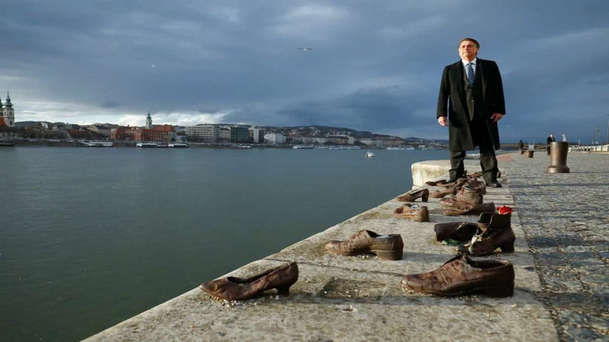 Jair Bolsonaro Em Budapeste Foto PR Alan Santos