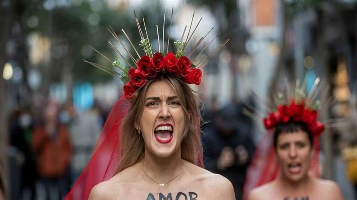Grupo Femen Exige Fim Do Alistamento Obrigatório Para Mulheres Foto EFE Rodrigo Jimenez