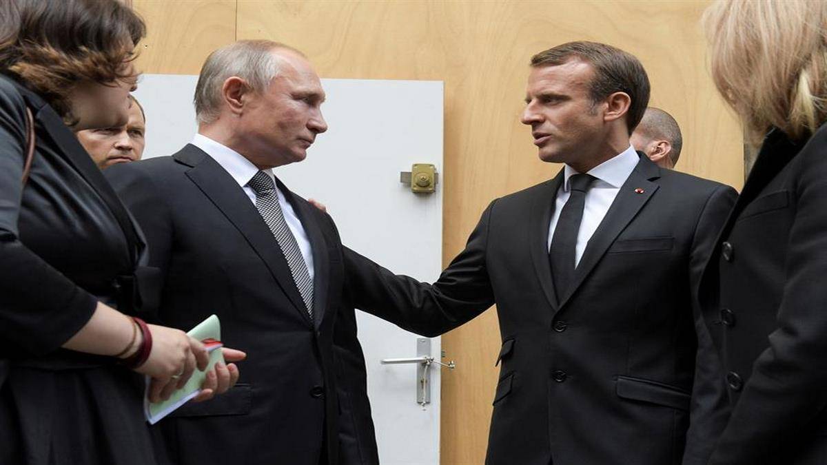 Vladimir Putin E Emmanuel Macron Foto EFE EPAALEXEI DRUZHININ SPUTNIK KREMLIN POOL