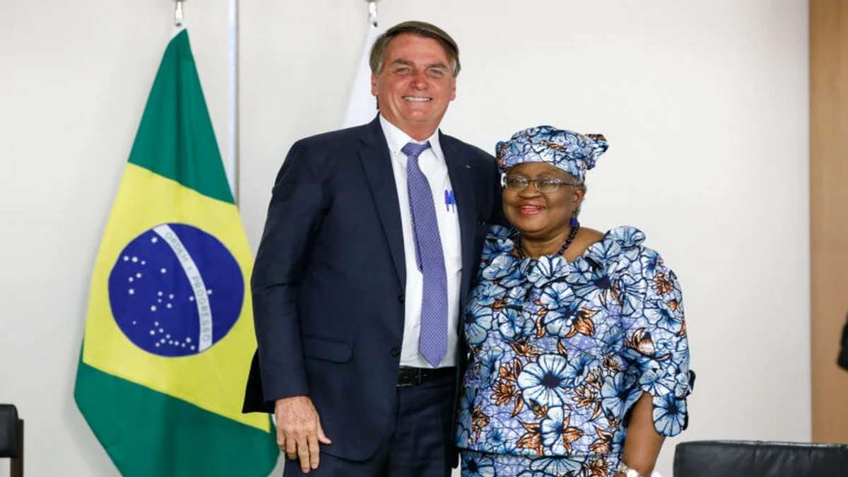 Bolsonaro Ao Lado Da Diretora Geral Da OMC Após Reunião Foto PR Alan Santos