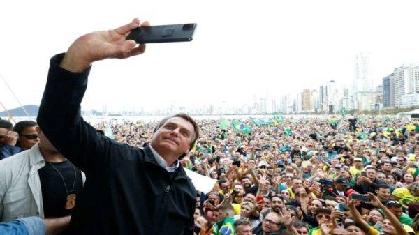 Bolsonaro Diante De Multidão Em Balneário Camboriú Foto Alan SantosPR