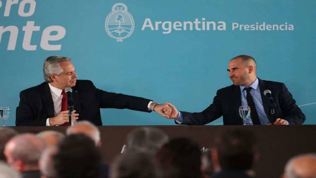 Presidente Da Argentina, Alberto Fernández E O Ex Ministro Da Economia Da Argentina, Martín Guzmán Foto EFEJuan Ignacio Roncoroni