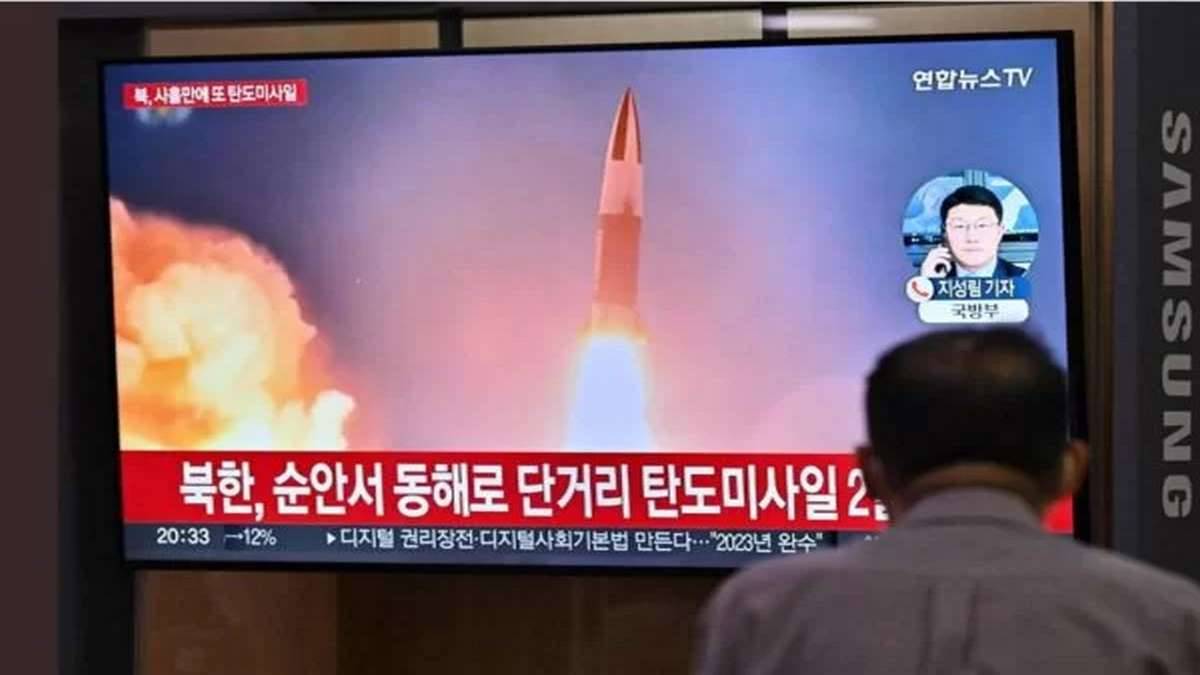 Míssil Da Coreia Do Norte