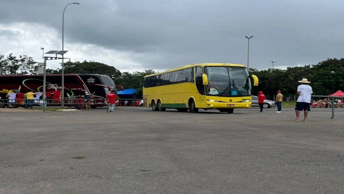 Caravanas Chegam Para A Posse De Lula, Em Brasília