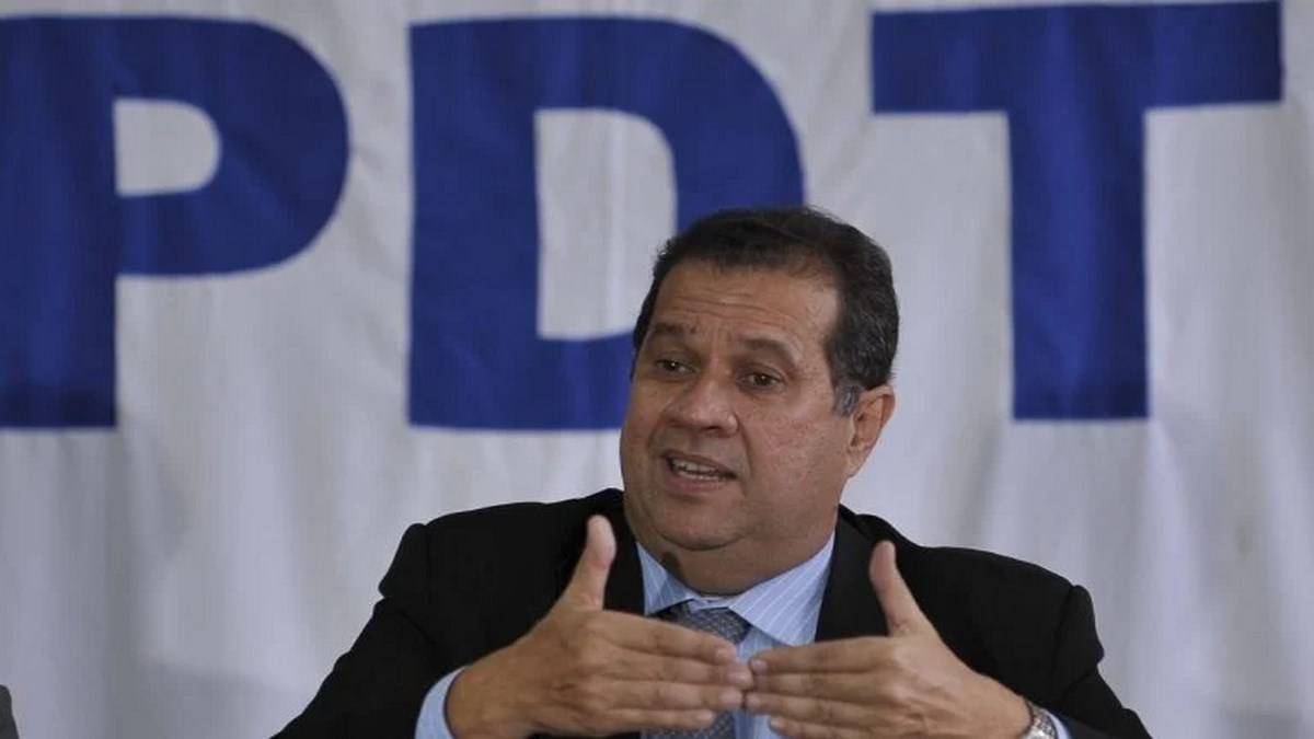 O Ministro Carlos Lupi Vai Integrar O Conselho Fiscal Do Sesc