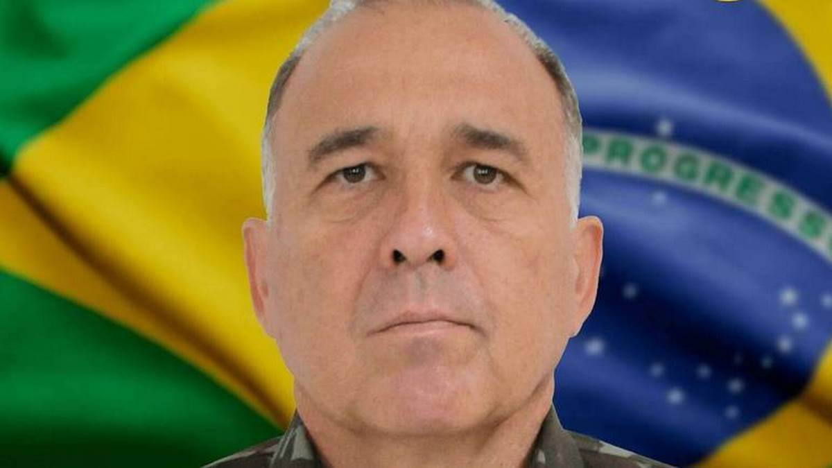 General Gustavo Henrique Dutra De Menezes, Ex Comandante Militar Do Planalto
