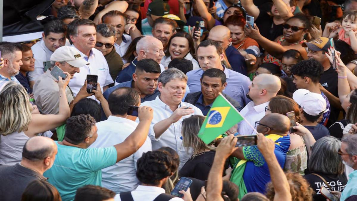Tarcísio Leva Bolsonaro Para Eventos Em Barretos
