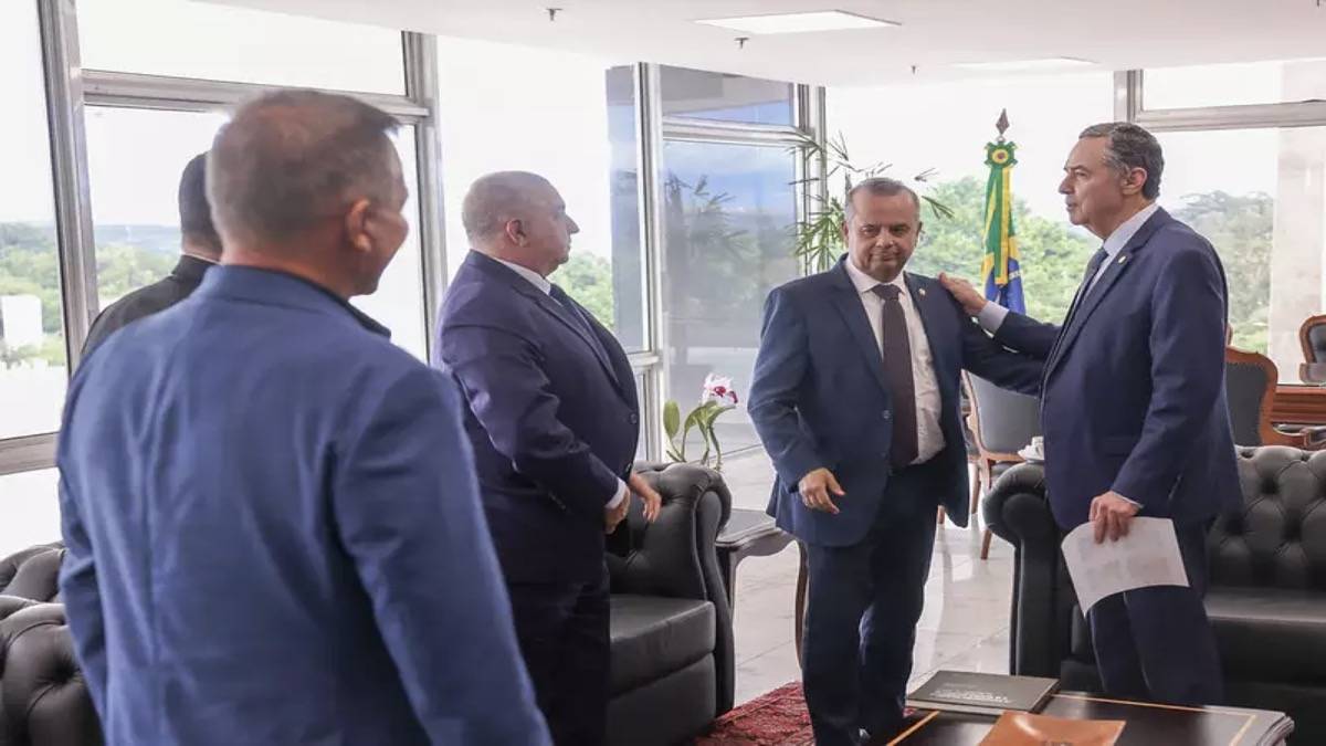 Oposição Pede A Barroso Isenção Do STF Com Saída De Moraes Do Caso 8:Jan
