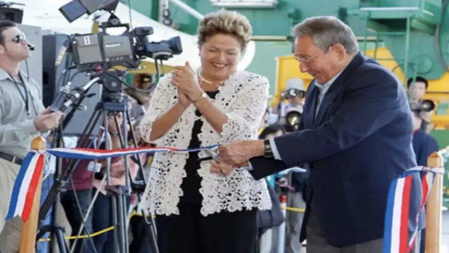 Dilma Rousseff E O Ditador Raul Castro