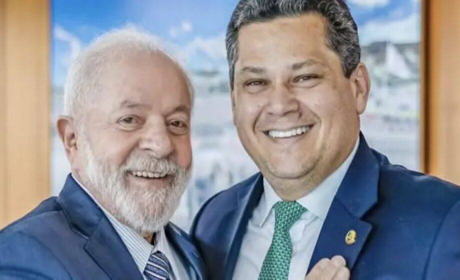 O Presidente Luiz Inácio Lula Da Silva E O Senador Davi Alcolumbre