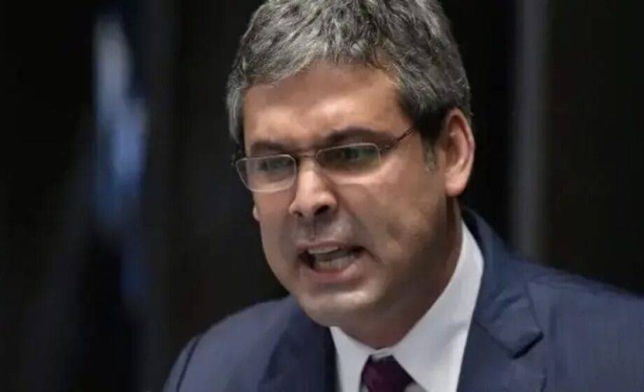 Ex Senador, Lindbergh