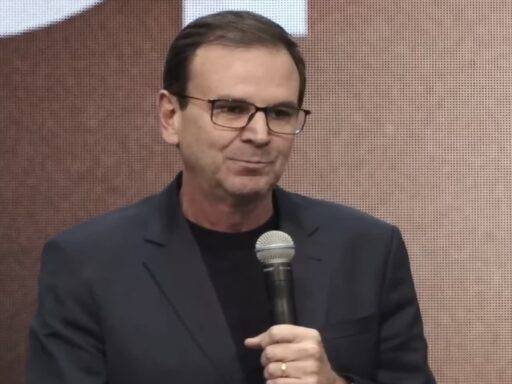 Paes Durante Culto Em Homenagem A Malafaia