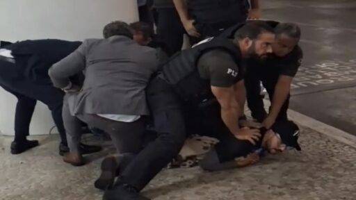 Apoiador De Bolsonaro É Preso Ao Protestar Contra A Prisão Do Ex Presidente