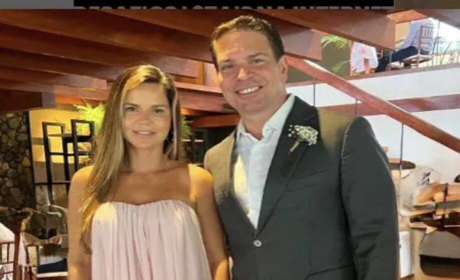 O Casal Rebeca E Alexandre Ramagem, Durante Evento Social