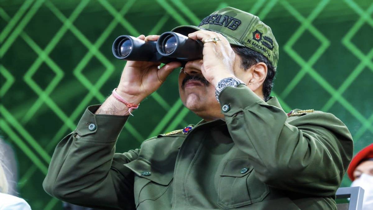Nicolas MAduro Venezuela Binoculo