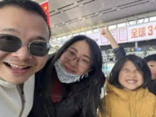 Pastor Wang Lin, Sua Esposa Su Ziming E Seus Dois Filhos