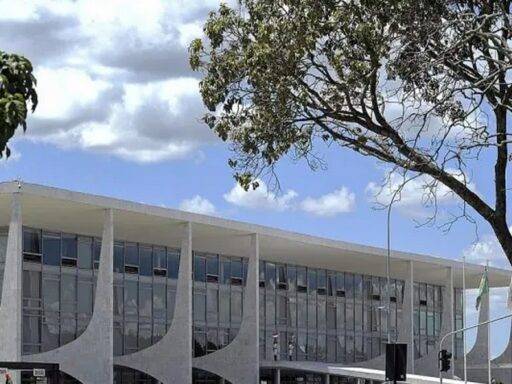 Fachada Do Palacio Do Planalto Sede Do Poder Executivo Brasileiro Em Brasilia 712x370.jpg