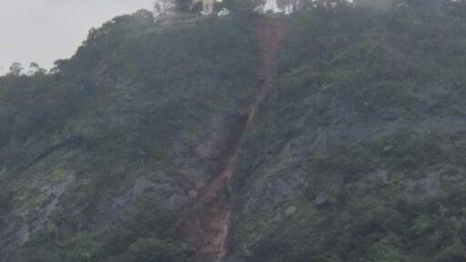 Chuva Corta Montanha Em Juiz De Fora