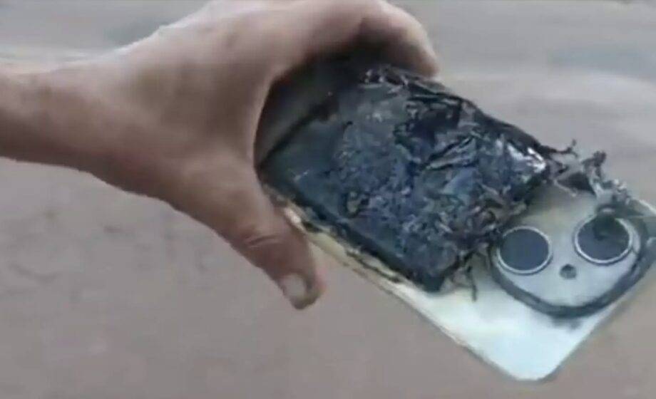 PR Homem É Salvo De Ataque De Cães Após Celular Explodir Com Mordida