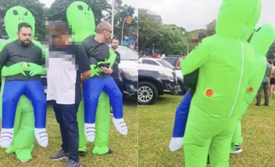 Policiais Civis Fantasiados No Parque Do Ibirapuera