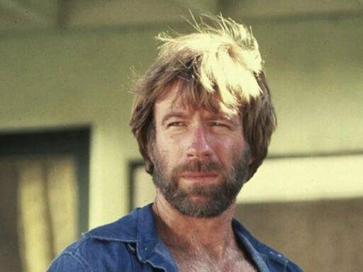 O Ator Chuck Norris Em Cena Do Filme