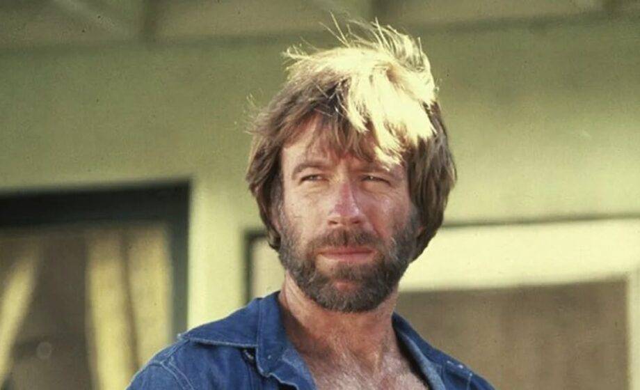 O Ator Chuck Norris Em Cena Do Filme
