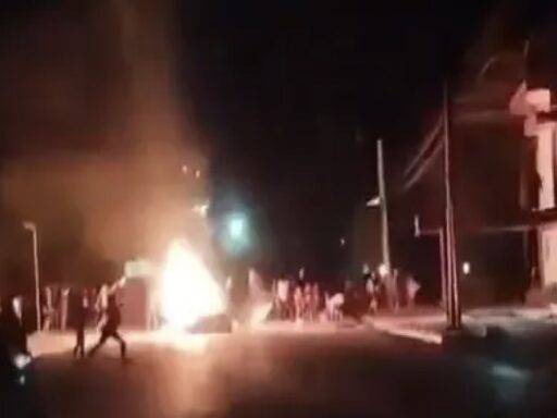 Protestos Em Frente À Sede Do Partido Comunista, Em Cuba